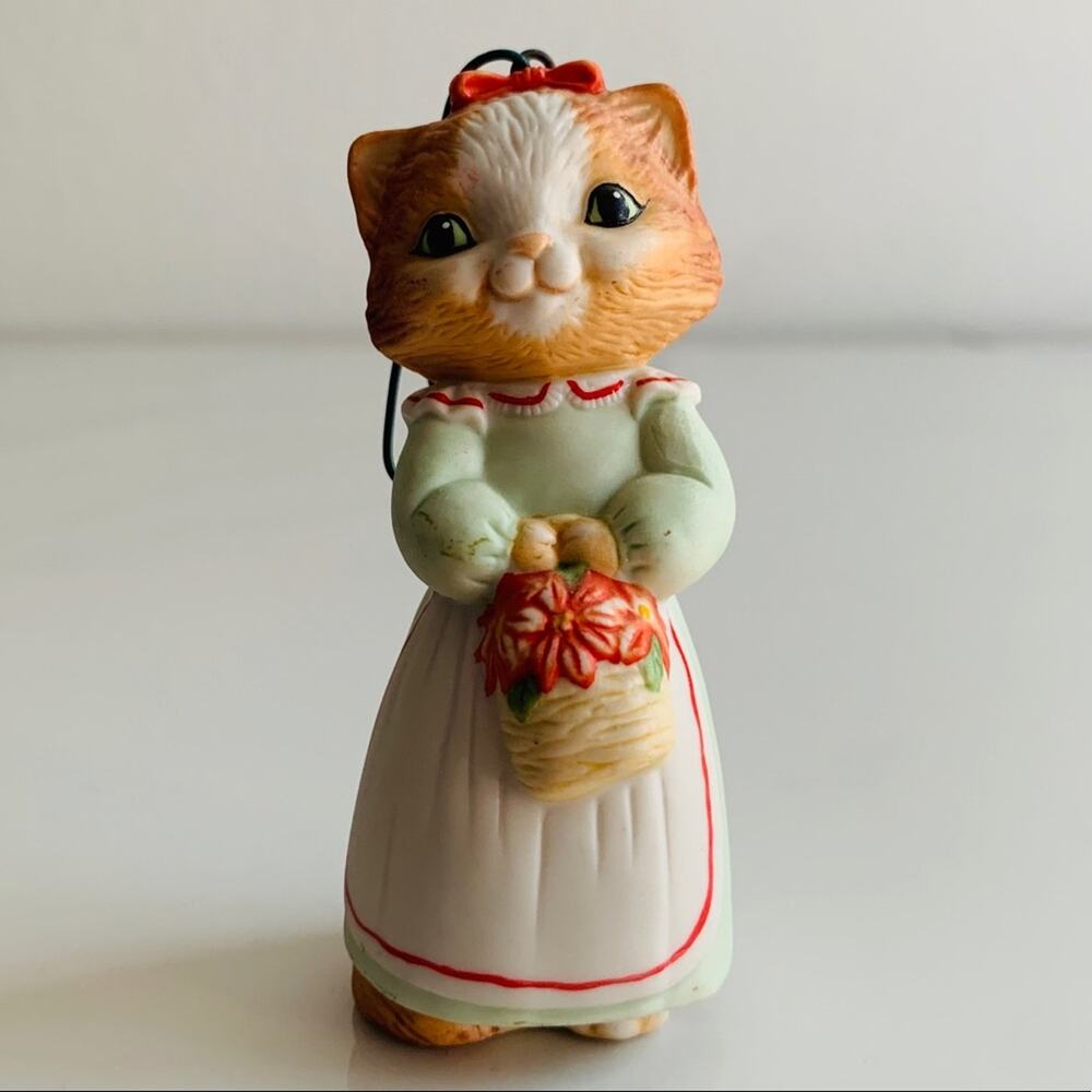Hallmark 1989 CHRISTMAS KITTY Ornament